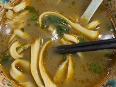 -金杨拉面王小吃面馆·牛三宝面·红烧牛肉粉