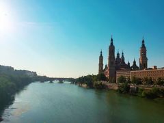 -皮拉尔圣母圣殿主教座堂