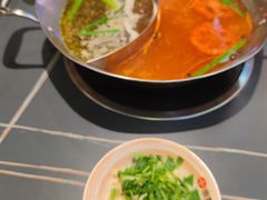 -由衷贵州酸汤牛肉火锅(新桥店)