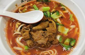 Tomato Sauce Beef Offal Noodles
