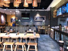 大堂-蒙自源过桥米线(红谷滩万达店)