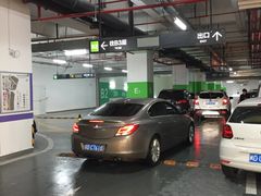 -龙湖虹桥天街-停车场