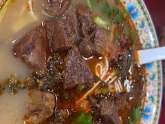 -金杨拉面王小吃面馆·牛三宝面·红烧牛肉粉