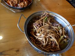 -乌镇那一年小院主题餐厅(甘泉西路店)