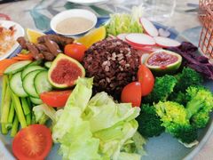 -Rabbit Cafe私房西餐甜点咖啡(栖霞路店)