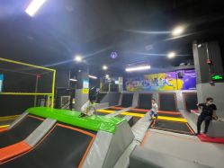 -蹦贝运动中心·蹦床·攀岩·闯关(龙岗店)