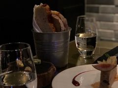 餐前包-AZUL by FUEL蓝色·法式酒馆(琶醍店)