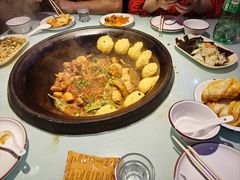 -鱼窝棚柴火铁锅炖(富山屯店)