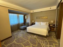 -广州中心皇冠假日酒店