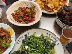 砂钵黑鸭-神仙钵湘香土菜馆(光华路店)