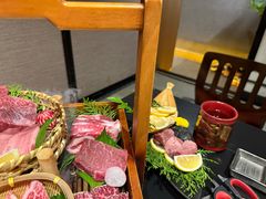 -山川小町·极番烧肉(新地假日广场店)