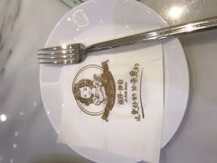 -丽莎沙拉轻食餐厅(国贸店)