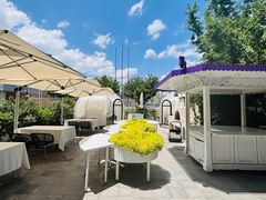 -黛遇·黛瓦宴花园餐厅