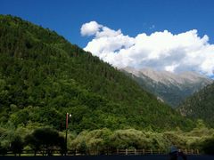 android_upload_pic-九寨黄龙机场