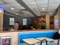 -麦当劳(东方时代广场分店)