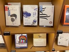 -新华文创·光的空间