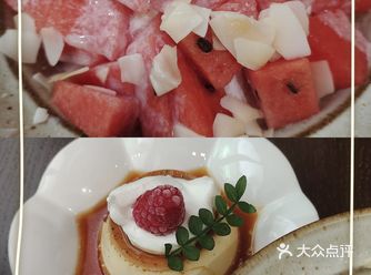 在东街口附近逛街，然后看附近有这家店，店里装修很好看