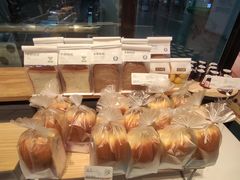 -皇冠幸福里动物奶油生日蛋糕(汉口北店)