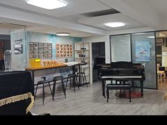 -梅纳·钢琴声乐架子鼓Mena Music(双井店)