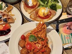 -Common Table · Brunch & Coffee