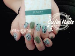 1779778590-悦指间美甲美睫