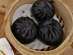 竹炭生肉包-富豪酒家(正大广场店)
