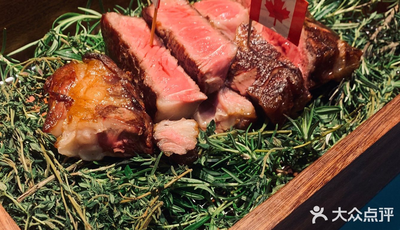 加拿大美食佳酿节，吃肉喝酒不负春光