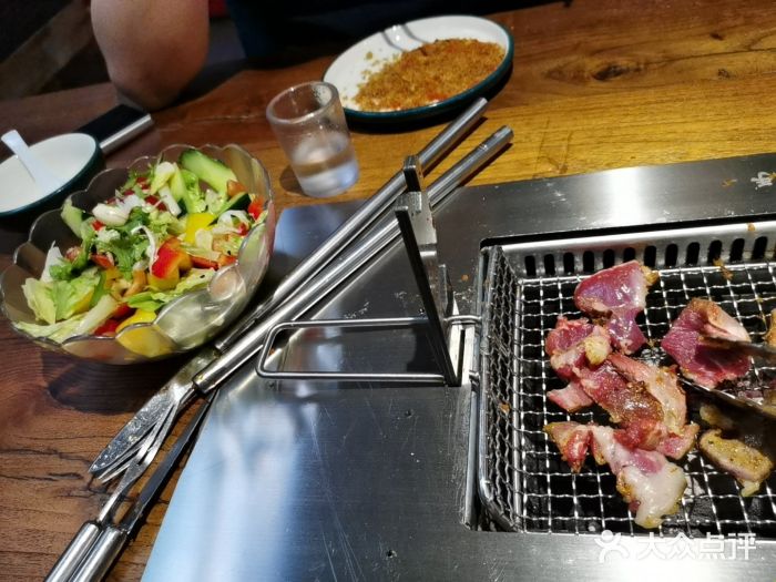 柿子树炭烤羊腿(金台路店)图片