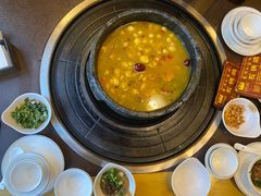 -峰瑞藏地美食·石锅鸡·牦牛肉(大昭寺品牌店)