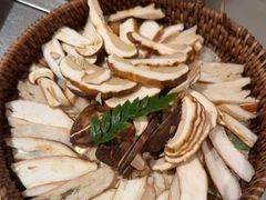 -蘑界·野生菌火锅(深业上城店)