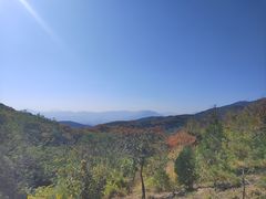 -鬼笑石后山停车场