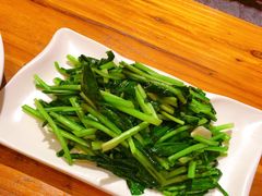 炝拌竹虫-老滇山寨•云南特色菜•地方菜•民族风情歌舞表演(金碧店)