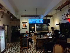 -拖板鞋咖啡旅行酒店(春熙路地铁站店)