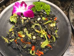 -菌海森林·非遗野生菌火锅(西山区滇池路摩根道店)