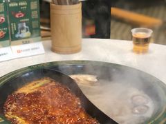 菌汤鸳鸯锅-有拈头成都市井火锅(南山总店)