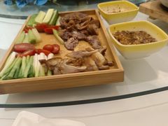 -绫罗岛海鲜私房菜(鸭绿江边店)