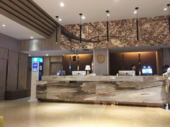 -西安大雁塔科技大学地铁站亚朵酒店