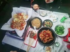 大串牛肉行江湖-忆3毛烧烤美食城(龙塘直营店)