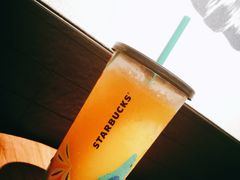 -星巴克(杭州湖滨银泰E区店)