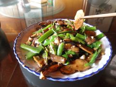 炒牛肝菌-苍洱春饭店