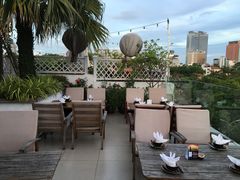-Cau Go Vietnamese Cuisine