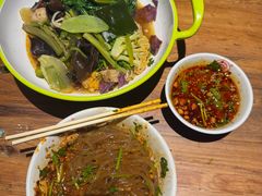 -万记麻辣烫国展总店