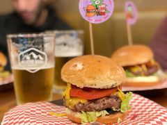 黑椒碳烤牛肉堡-野草酒馆GRASS TAPROOM(时代天街店)