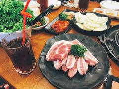 -仨仨米炭火烤肉