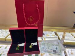 -万宝金楼(威海路店)