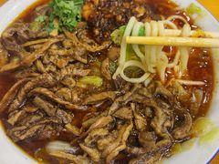 -孙浩特色牛杂面板面(华捷道店)