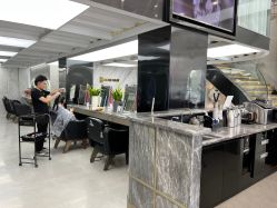 -苏奇发型·烫发染发