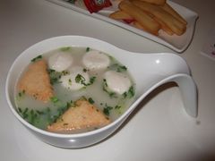 鱼蛋粉-翠华餐厅(山顶道店)