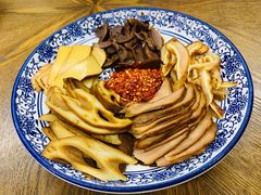 卤拼-拈一筷子·宜宾江湖菜(总店)