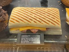 -星巴克(昆明机场III店)